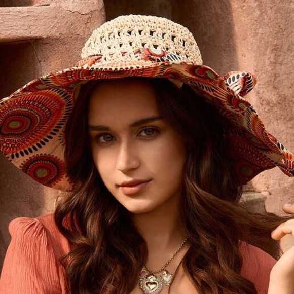 Boho Wide Brim Straw Foldable Bucket hat - Picture 2 of 4